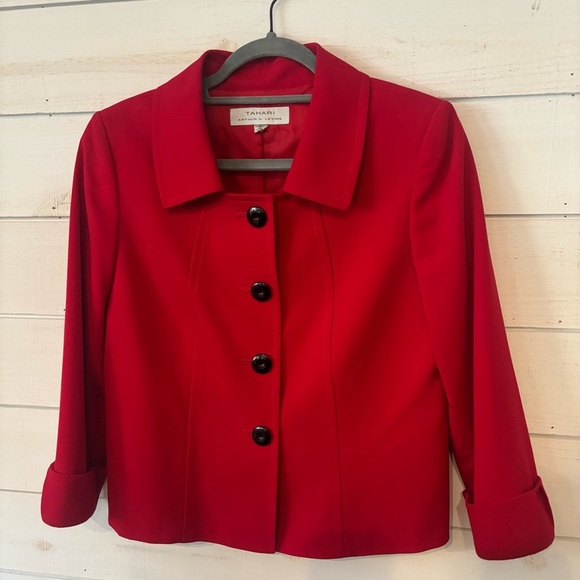 Tahari  Arthur Levine Womens 8
Red Blazer Jacket Long Sleeve
Button Front - Picture 1 of 13